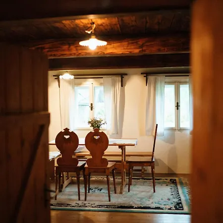 Zenovna - Roubena Chaloupka * Krasna (Moravia-Silesia)